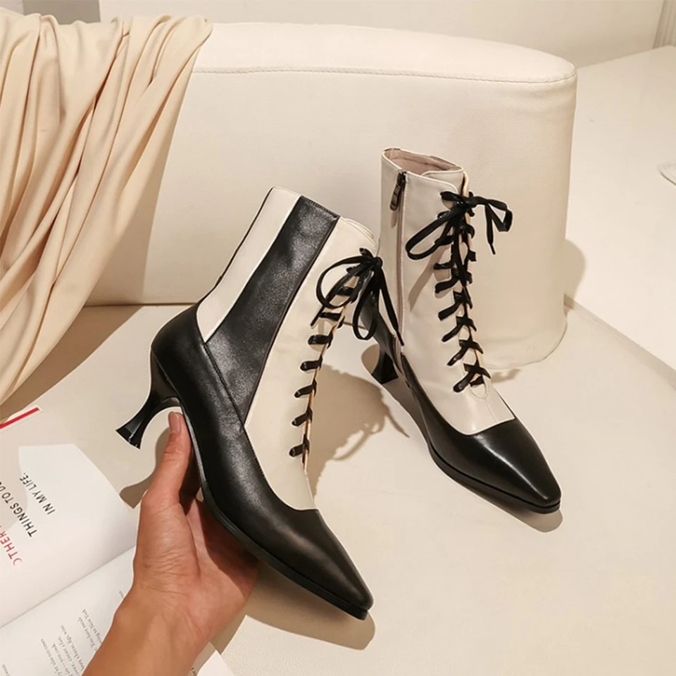 

BELLECOM Fall 2019 New Colour-Matching Strap-on Square Head Shoes with Various Martin Boots and Girls'Boots