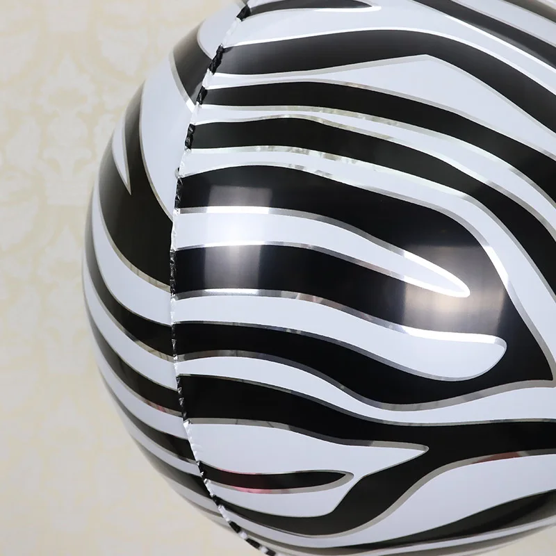 13530341442_1203051600