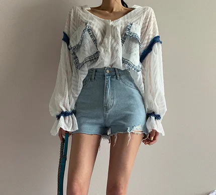 Cheerart/Осенняя блузка с длинными рукавами для женщин, Белый Топ, свободная прозрачная блузка с карманами, Повседневные базовые Топы на пуговицах, осень