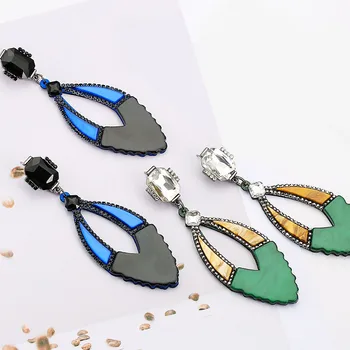 

2020 New Vintage Geometric Acrylic Hollow Out Earrings for Women Creative Exaggerated Dangle Earrings Female Jewelry Accessories