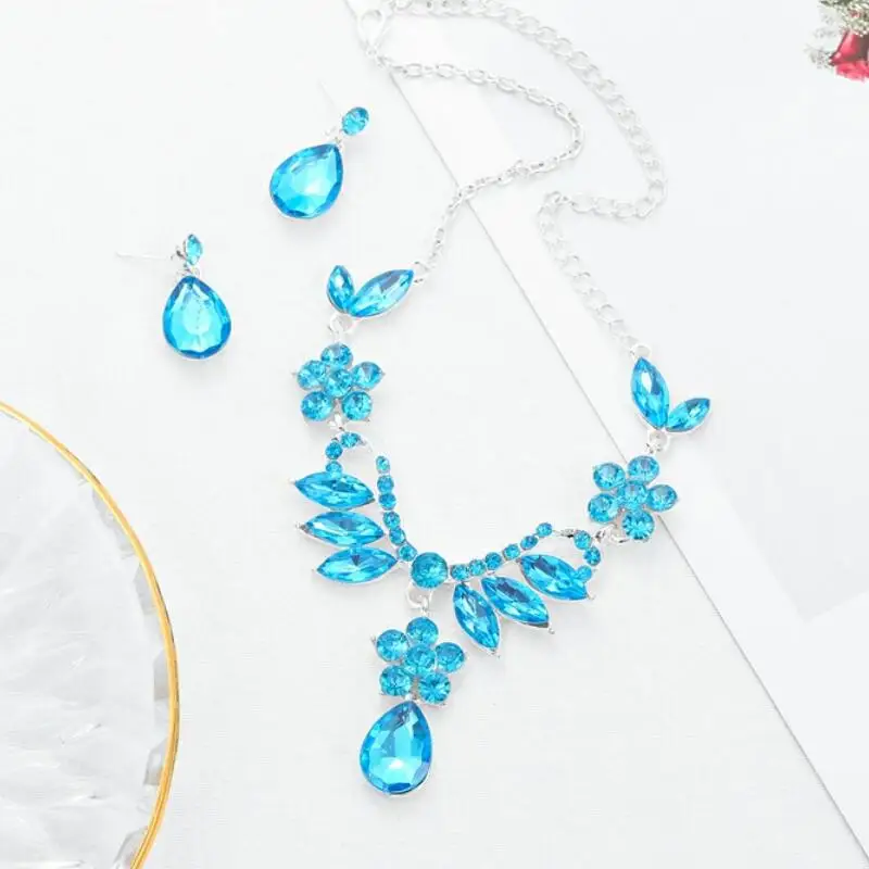 

Europe And America Popular Crystal Necklace And Earrings Suite Bride Wedding Two Piece Set Drop-Shaped Pendant Jewerly Set
