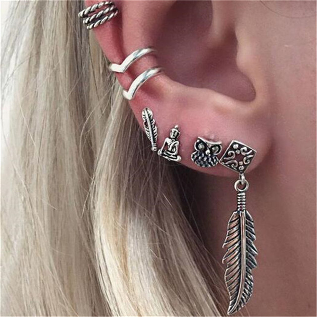 Exquisite Vintage Earring Set for Women Punk Jewelry Vintage Silver Color Carved Geometric Pattern Round Earrings Clip