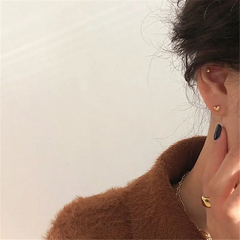 Simple and Sweet Gold Heart-Shaped Stainless Steel Stud Earrings For Woman Accessories For Korean Fashion Jewelry Wedding Girls