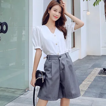 

Women Wide Leg Shorts High Waist Gray Black Solid Ladies Straight Loose Shorts 2020 Summer Female Korean Shorts Plus Size 5XL