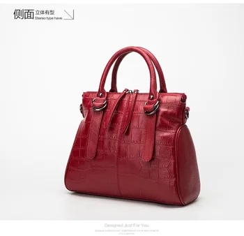 

2020 new European and American fashion crocodile leather handbag, versatile shoulder diagonal bag