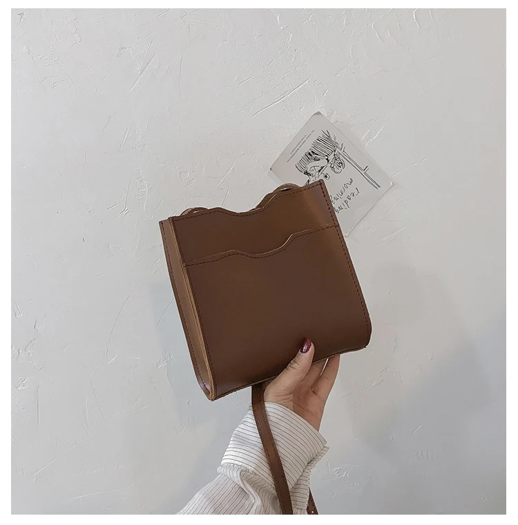 Ceny Torebki damskie Mini przenośna torba kopertówka weselna torby stado czarna czerwona torebka ze sztucznej skóry panie Messenger torby