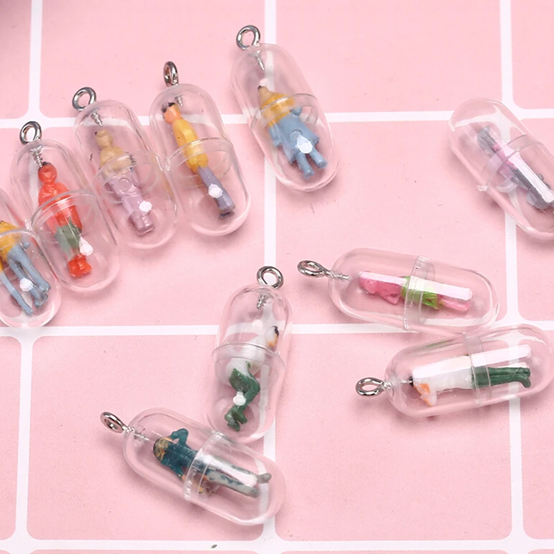 10pcs-lot-Funny-Capsule-Design-Charms-Transparent-Resin-Pills-Villain-Pendants-Fit-Charms-DIY-Earring-Jewelry (1)