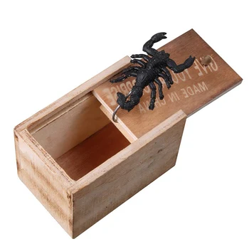 

2019 New Wood Box With Spider Bug Prank Toy Horror April Fool's Day Wooden Spoof