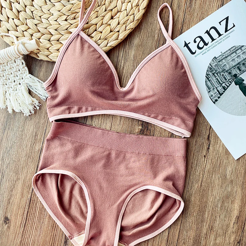 as picture show Wriufred Cotton underwear comfortable and unbound bra set sports style lingerie sets tube top rimless gathers sleep bralette - Цвет: as picture show