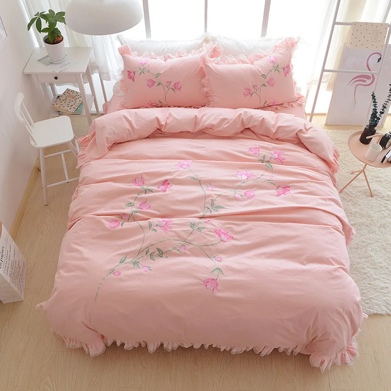 Bedding Set-3 Высокое качество, Комплект постельного белья с вышивкой, чистый хлопок, постельная юбка, пододеяльник, наволочка, 4 шт., противоскользящие, 1,5 м/1,8 м, Комплект постельного белья - Цвет: Bedding Set-3