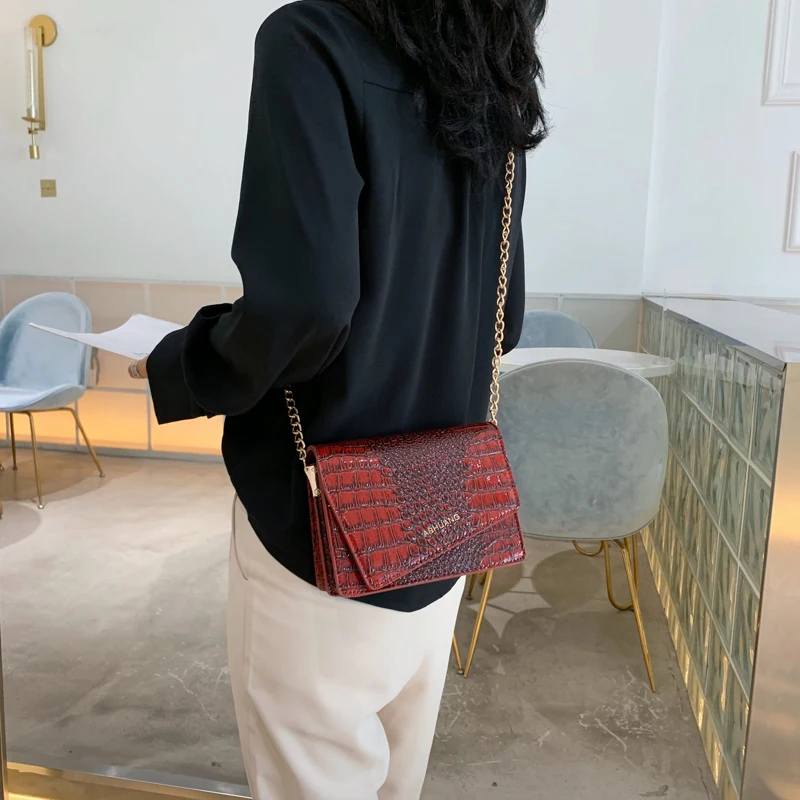 Crocodile Pattern Vintage Leather Crossbody Bags For Women Chain Shoulder Messenger Bag Lady retro Handbags and Purses