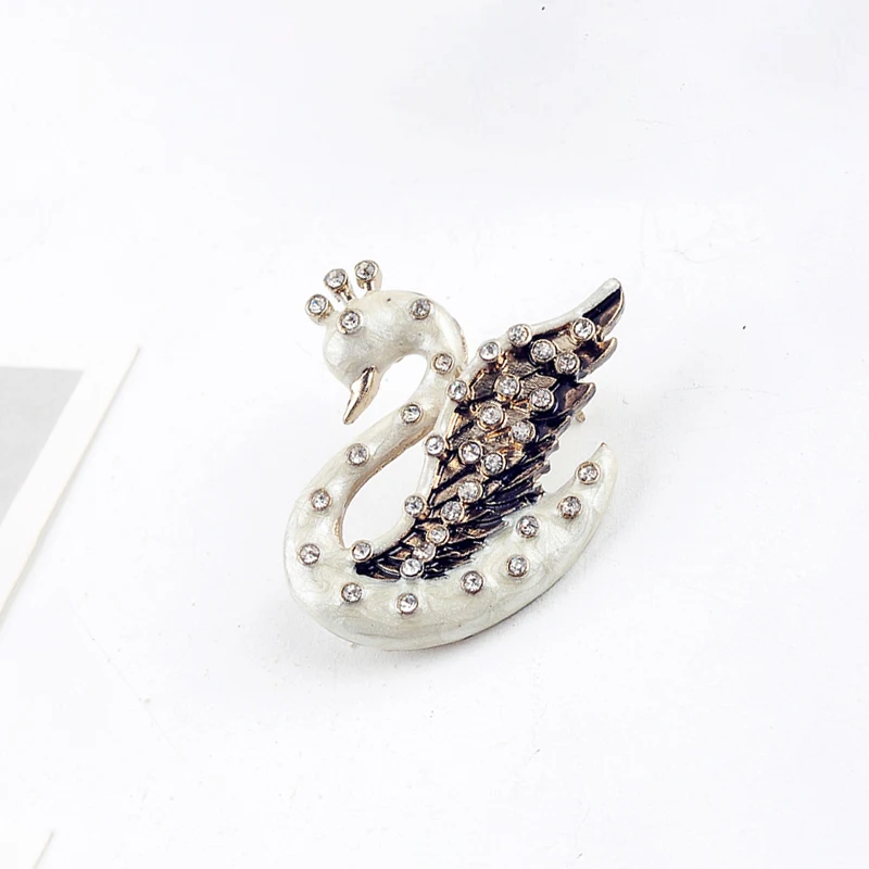 

Fashion Gold Color Jewelry White Bird Crystal Brooches For Women Handmade Bohamia