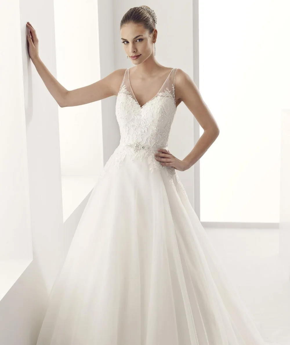 

2020 Custom Made A-line Sexy Backless V-neck Spaghetti Strap Beading Appliques White Tulle Wedding Dresses Bridal Gown PT-022