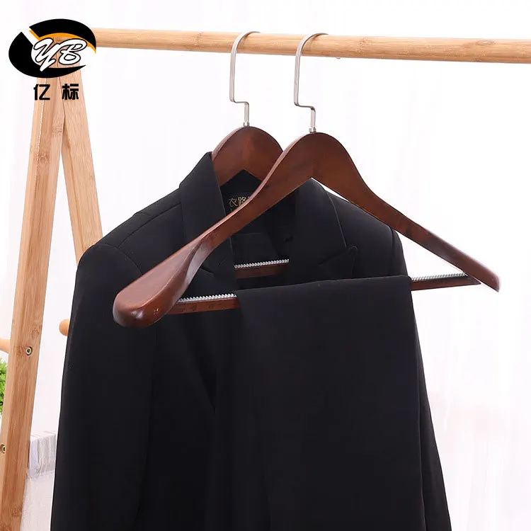 

Yi biao Manufacturers Direct Selling New Style Clothes Hanger Wood Adult Anti-slip Toothed Hangers Clothing Store Wide Shoulder