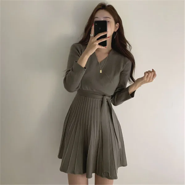 Army gray RUGOD, шикарное Повседневное платье Simplee, трикотажное Плиссированное ТРАПЕЦИЕВИДНОЕ ПЛАТЬЕ, солидные вечерние платья для женщин, цельное трикотажное платье с v-образным вырезом - Цвет: Army gray
