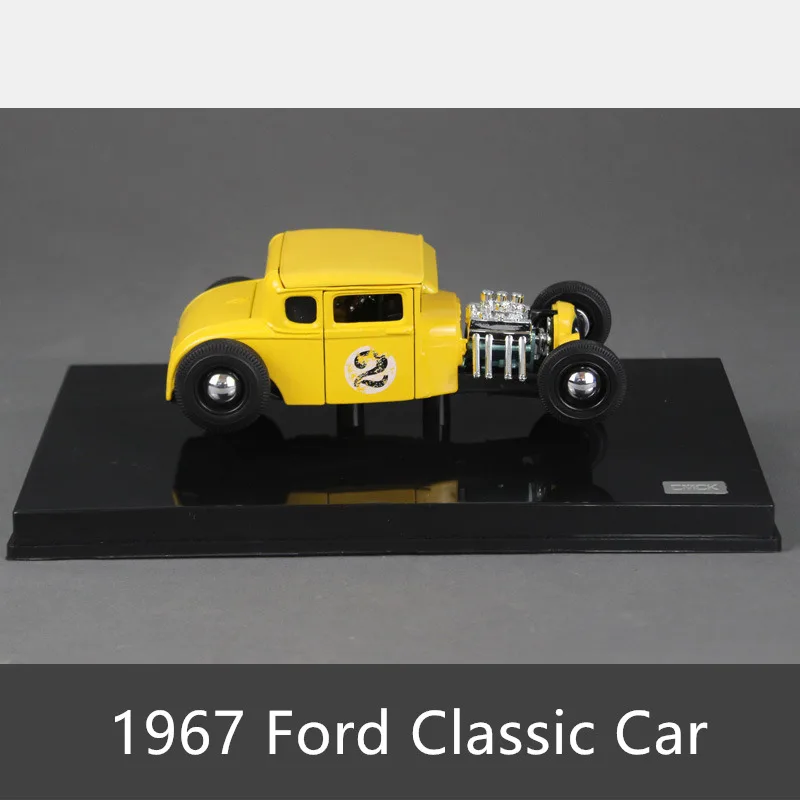 1967 Maisto 1:24 Nissan GTR спортивный автомобиль-трансформер модель автомобиля из сплава Моделирование Украшение автомобиля коллекция Подарочная игрушка - Цвет: 1967