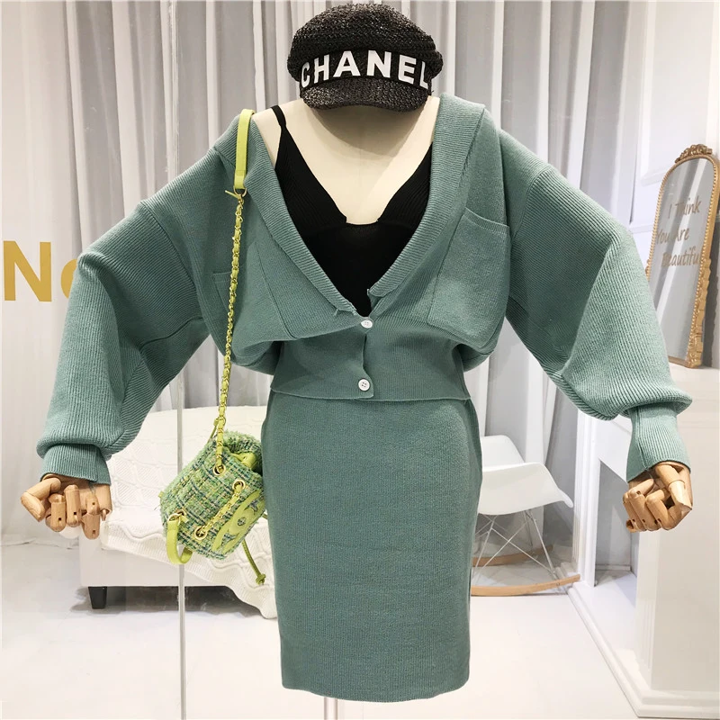 

Fashion Designer Women 2 Piece Set V-Neck Single Breasted Cardigan+pencil Skirts Matching Sets for Women High Street 2019