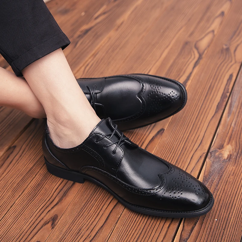Классические мужские лоферы итальянские дизайнерские Мужские модельные туфли Высокое качество кожаный мужской формальный деловой Обувь с перфорацией типа «броги» мягкая подошва обувь для вождения
