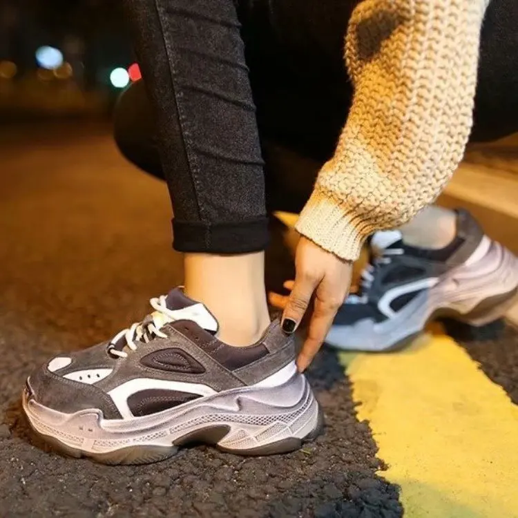 Брендовые весенние трендовые женские прозрачные спортивные туфли Harajuku на платформе; Прозрачные ботинки с лазерной обработкой; Z1-93 для бега