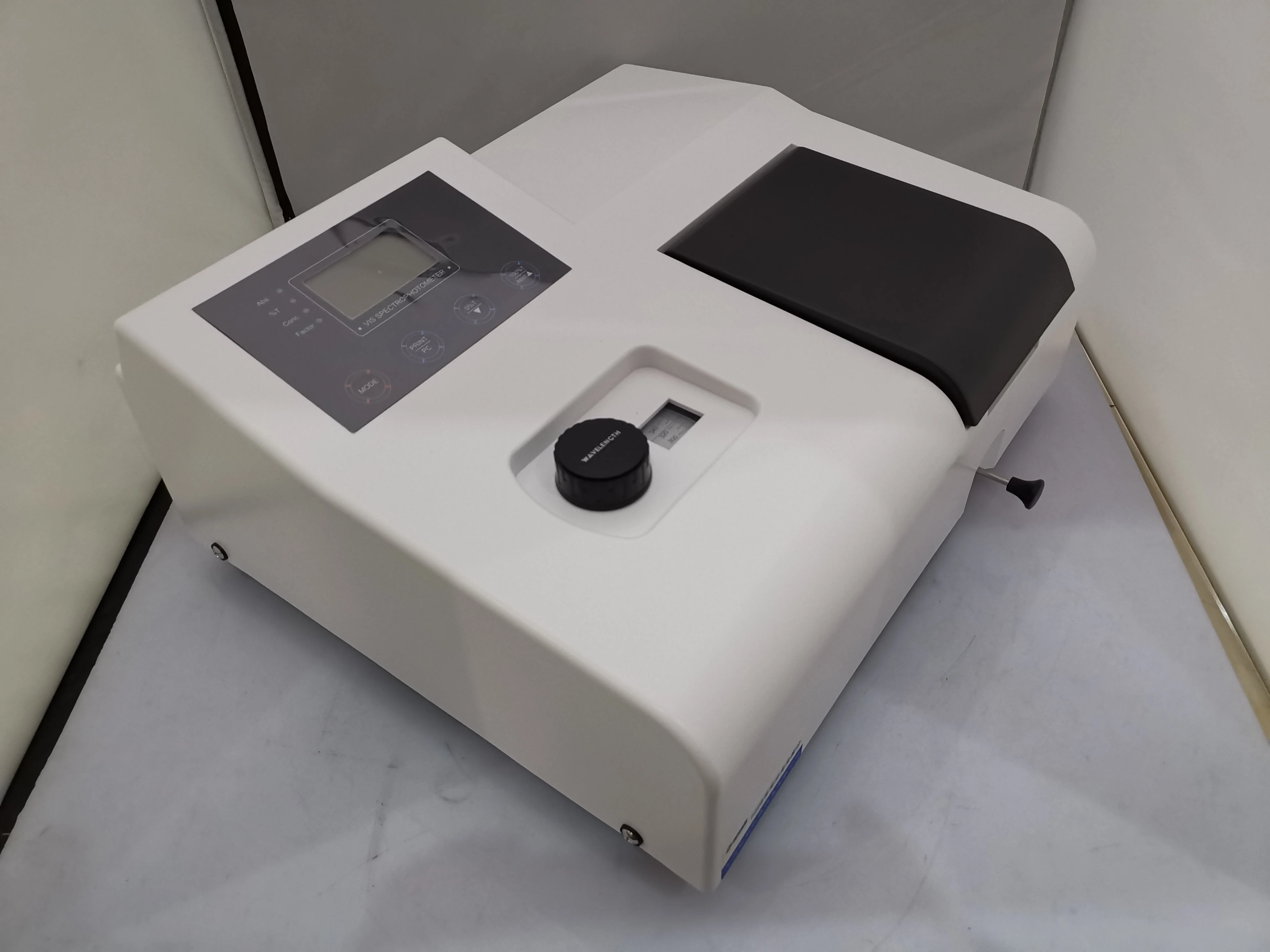 722N, Model UV Visible Spectrometer Laboratory Spectrophotometer 220V Wavelength 320-1020 nm