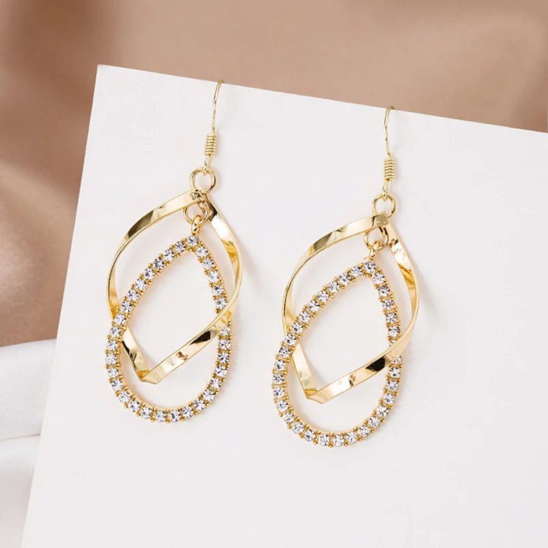 

Twisted Spiral Dangel Earrings for Women Prevent Allergy 925 Silver Needle Luxury Crystal Drop Earrings Irregular Circle Earring