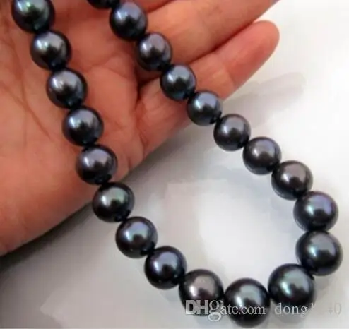 

Exquisite 10-11mm Tahitian black pearl necklace