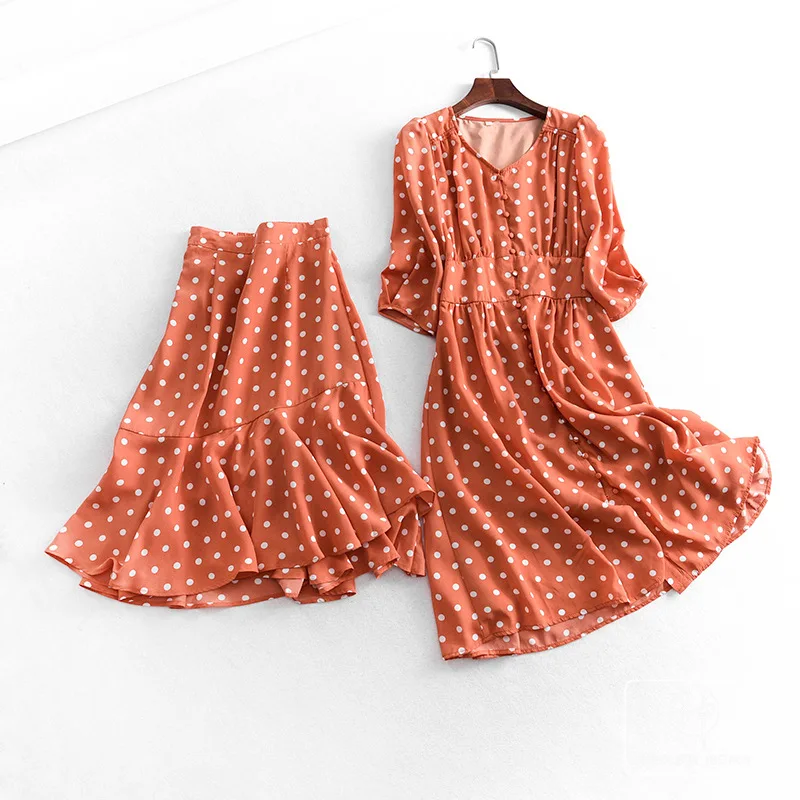 

A Generation of French Elegant Orange Polka Dot Dress + Fishtail Skirt Entity