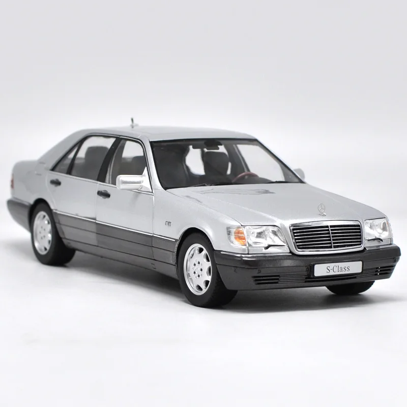 Авторизованный подлинный 1:18 литья под давлением S600 S Классический Серебряный автомобиль модель миниатюрный для подарка, коллекция