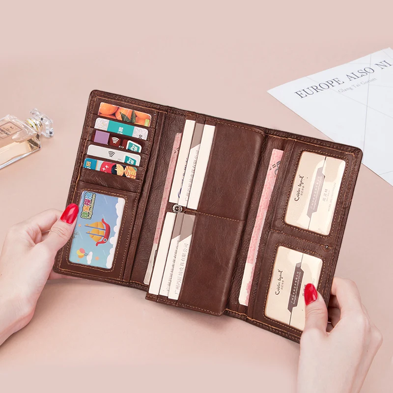 2022 New Women's wallet retro women's leather wallets  Long Cover  Wallets Card Holder Phone Bag Embossed Floral Ladies Purses