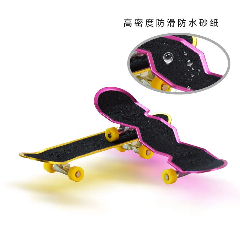 

Mini Alloy Finger Skateboard Props Customizable Children'S Educational Creative Fingertip Sports Stall Toy Hot Selling
