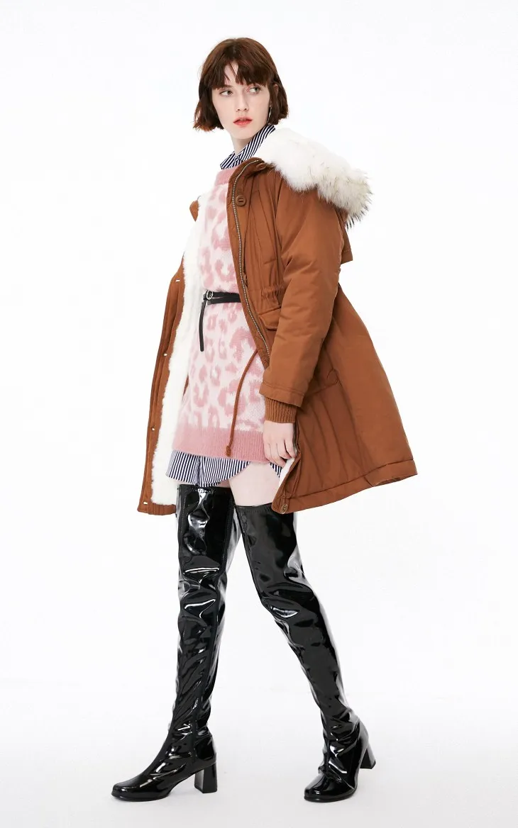 Только зимнее женское длинное хлопковое пальто с капюшоном и меховым воротником | 119122503