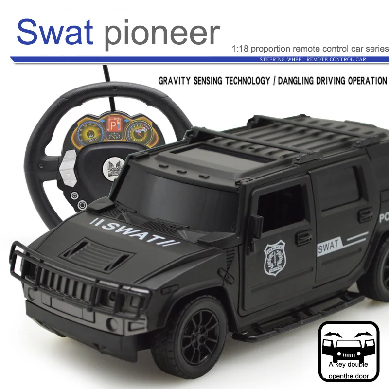 

Hot1:18 The Steering Wheel Gravity Sensor Four-way Remote Control Car One Key To Open Suv With The Lights Children Electric Toys