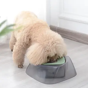 

Dog Water Bowl Floating Creative Puppy Cat Soft Silica Gel Protection Design to Avoid Dust Drinking Feeder Bottle Pet Supplies
