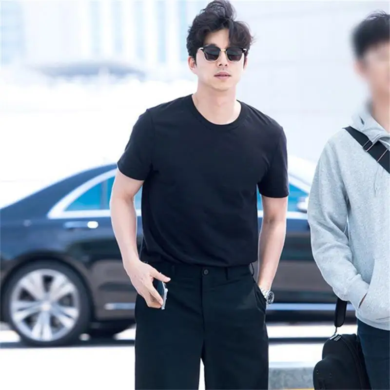 

Men's short-sleeved T-shirt street star with the same solid color round neck 2020 summer Korean version of pure cotton bottoming