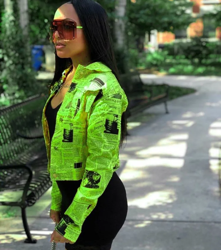 Женский короткий топ с длинным рукавом и принтом газет повседневная одежда DDF0679