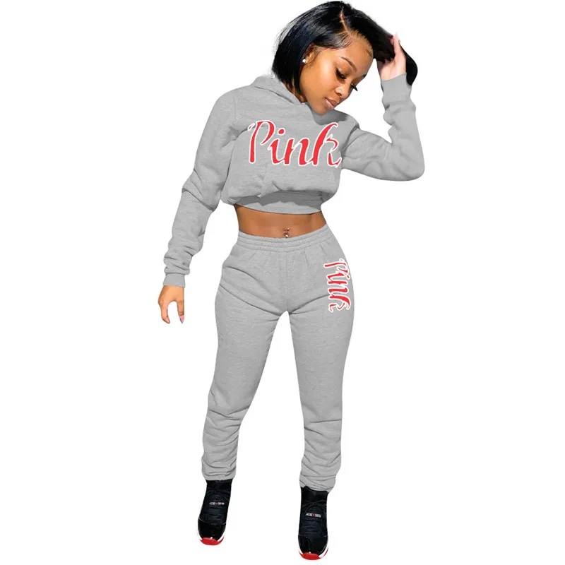 Женский модный серый спортивный костюм из 2 предметов с розовым буквенным