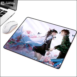 Computador de jogos demônio slayer kimetsu não yaiba personalizado mouse pad 900x400 desktop mesa esteira teclados acessórios deskpad diy