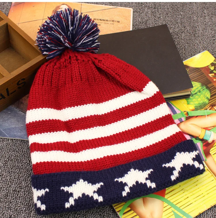 Модные Повседневные шапки в полоску со звездами и флагом США для женщин и мужчин; сезон осень-зима; шары помпоны; вязаная шапка; шапки с британским флагом
