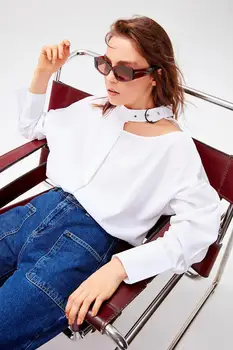 

Trendyol White Collar Detailed Bluz TWOAW20BZ0061
