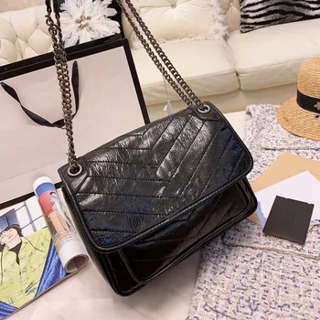 

New Vintage fold quilting oil cured cowhide postman Mini-Bag with one shoulder slanting V-pattern