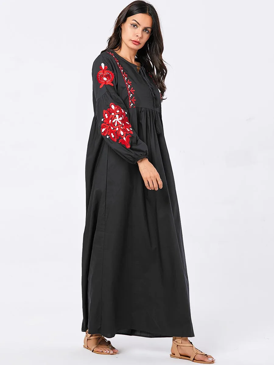 7232 Comfortable Fashion Large Size Dress Black And White with Pattern Nation Embroidery Long Sleeve Muslim Casual Swinging Skir