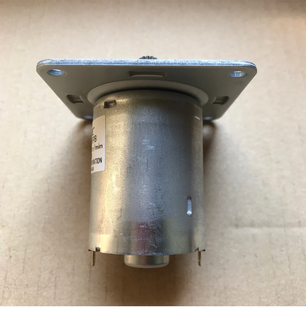 NIDEC серводвигатели постоянного тока типа DME 37 серии DMN37B6HFPB DC24V, 4700r/min, сделано в Японии, обеспечивает долгий срок службы и высокую эффективность