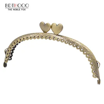 

10pcs Set 12.5cm Metal Purse Frame Handle for Clutch Bag Handbag Accessories Making Kiss Clasp Lock Antique Bronze Bags Hardware