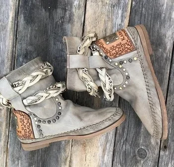 

New 2020 Metal Chain Shoes Women Boots Boots Flat Heel Personality Round Toe Ankle Plus Size 43 Punk Short Boots