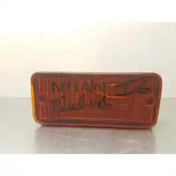 

PILOT FRONT LEFT NISSAN BLUEBIRD SALOON (T12/72)