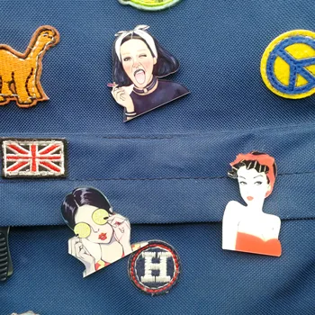 

Cartoon Girls Princess Icons Badges on Backpack Brooch Pins For Kids Acrylic Badges for Women Fashion Gifts Accessories