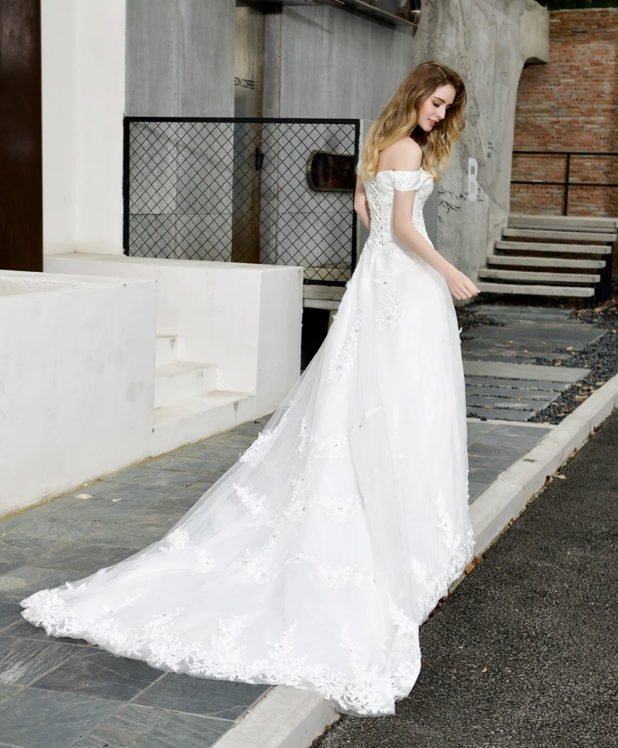 Vivian's Bridal Новая мода свадебное платье роскошное Бисероплетение Блестки Кристалл Кружева Аппликации Часовня Поезд пушистое свадебное платье