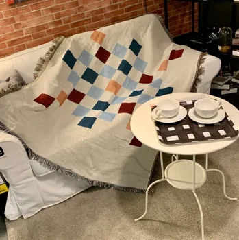 

Red and blue squares, INS art blanket blanket blanket carpet classic comfortable lunch blanket Nordic sofa towel