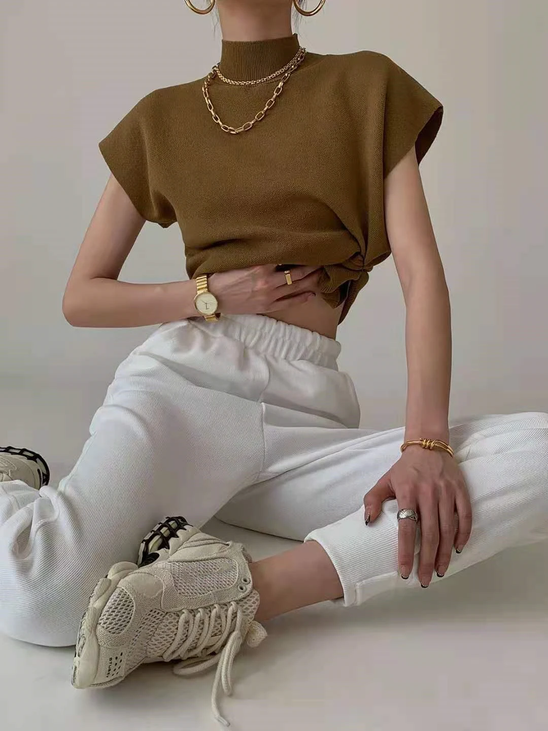

French Half High Collar Women's Vest Knitted Short Sleeve Vintage Elegant Loose Waistcoat Female 2022 Spring T-shirt Ladies Tops