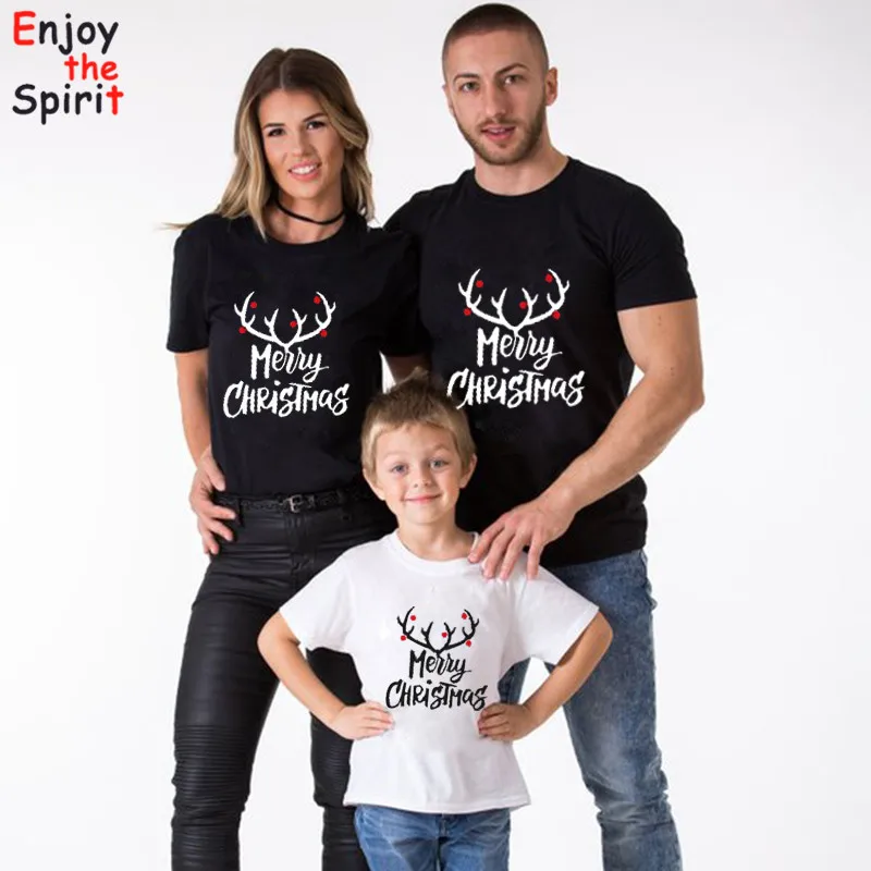 Одинаковая семейная Рождественская футболка; футболка с рисунком оленя для папы, мамы, сына и дочки; мягкая хлопковая одежда с круглым вырезом; модная повседневная одежда